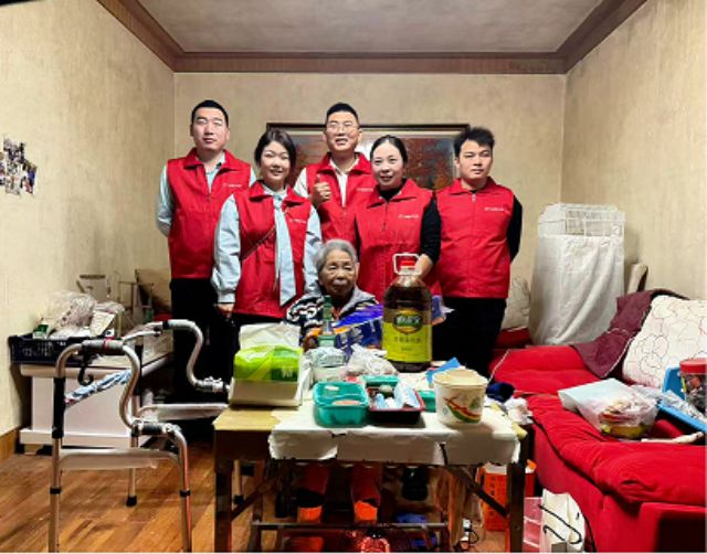 情暖重阳，爱满社区——荆州公司携手荆襄河社区共筑敬老情