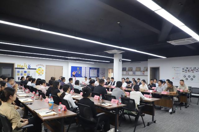九色鹿上市说明会顺利召开